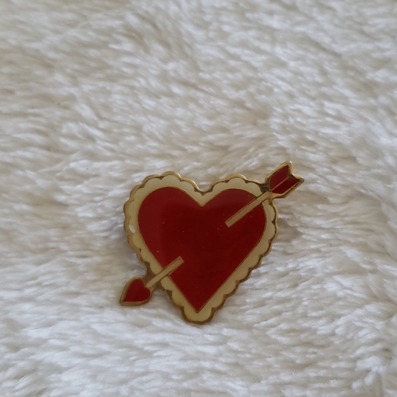 Vintage valentines pins - Picture 3 of 7
